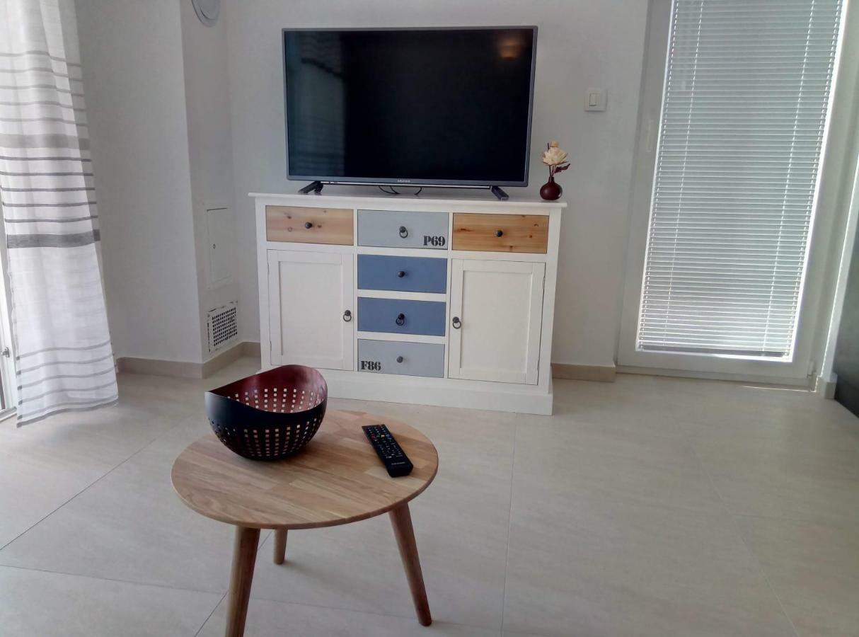 Lorena Cres Extérieur photo