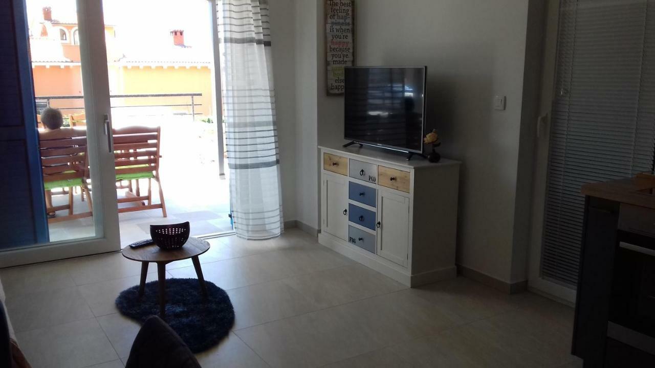 Lorena Cres Extérieur photo